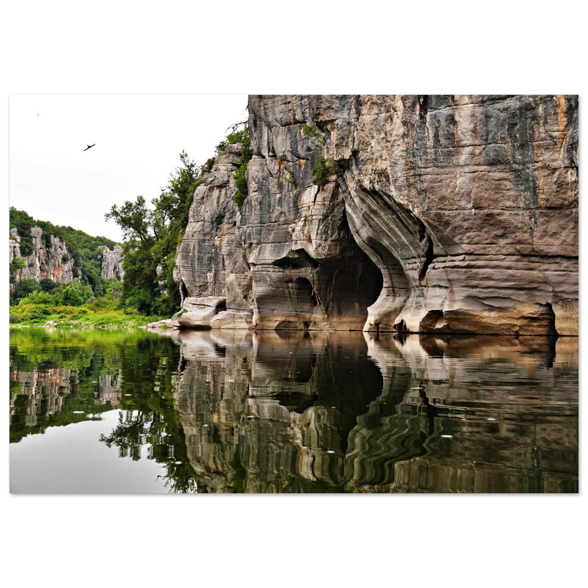 Au cœur de la nature, au cœur de nos responsabilités – Tableau rivière et falaises aluminium Au cœur de la nature, au cœur de nos responsabilités – Tableau rivière et falaises aluminium