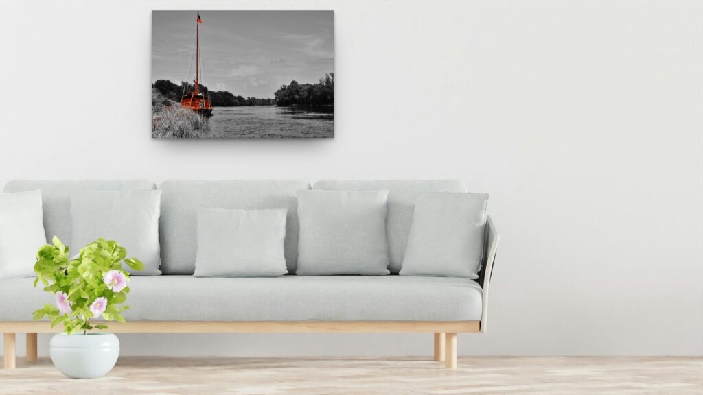 Tableau bateau rouge du Val de Loire