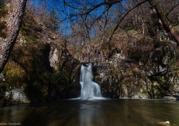 La nature artiste, tableau cascade et bassin en forêt