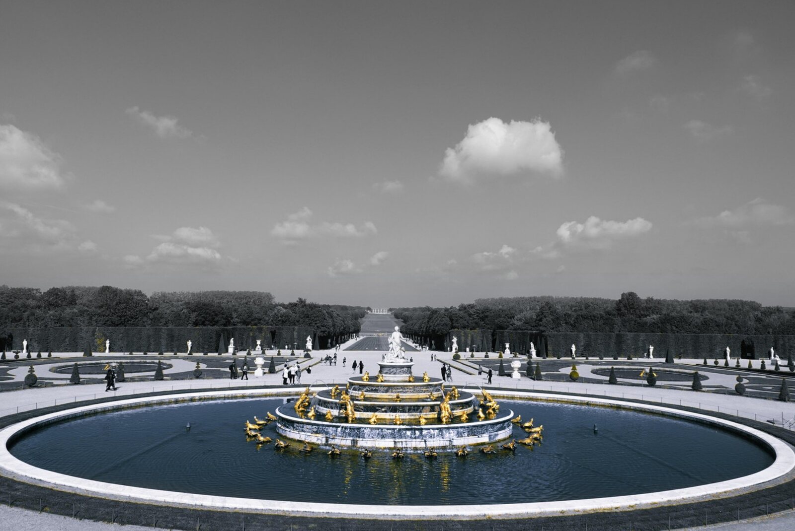 Fontaine des jardins de Versailles, tableau sur aluminium, aperçu dans un intérieur