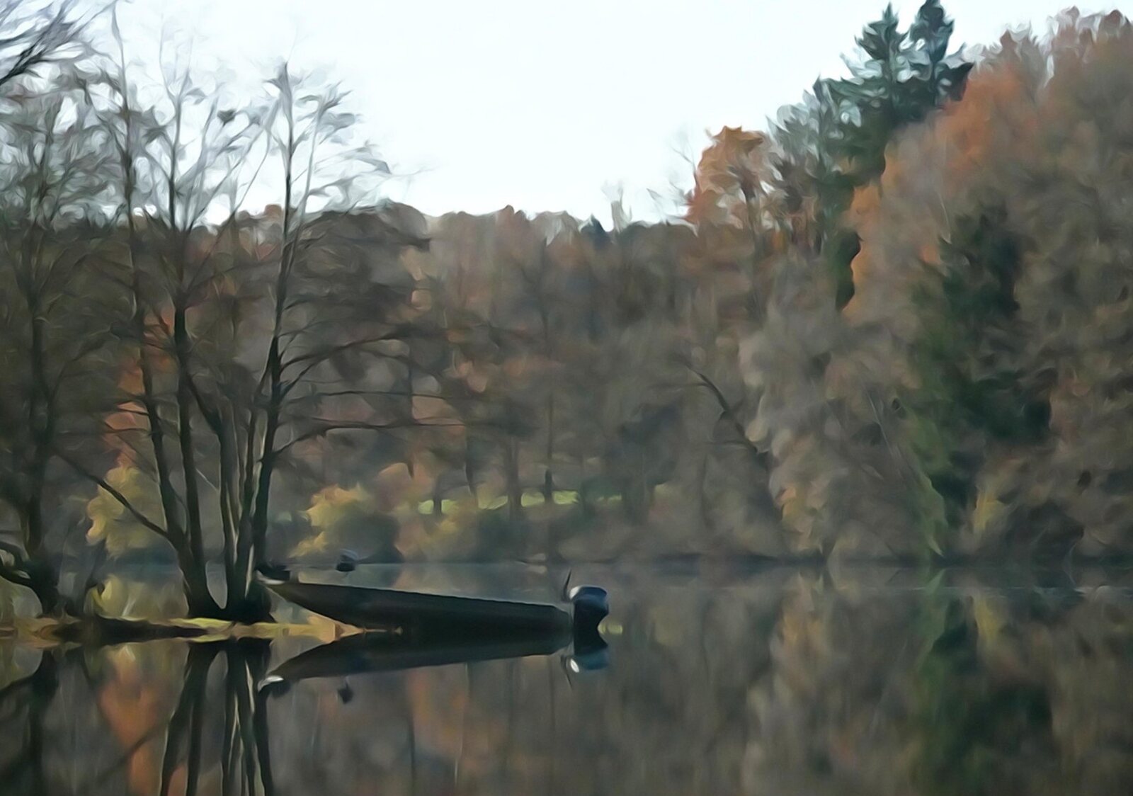 Barque sur le lac en fin d’automne, tableau sur aluminium, aperçu dans un intérieur