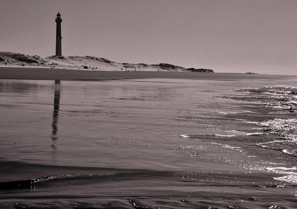 L’impermanence du phare charentais, tableau phare au bord de l’océan