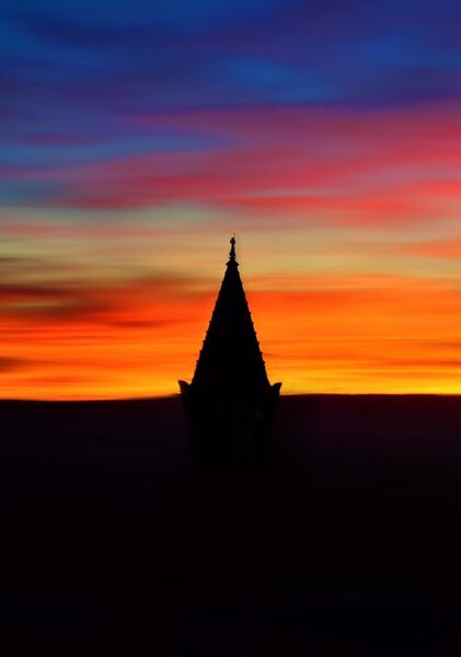 Clocher en silhouette au coucher du soleil, tableau clocher au coucher du soleil