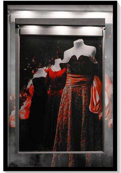 Robes de soirée en vitrine, tableau robes de haute couture en vitrine