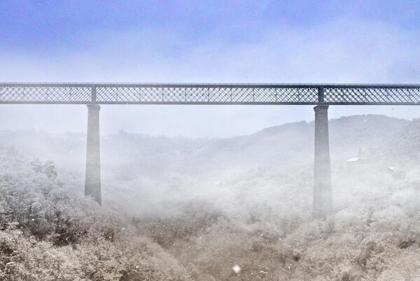 Le viaduc des Fades dans le givre, tableau viaduc des Fades